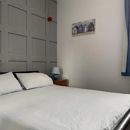 Burton Villa Guest House-2